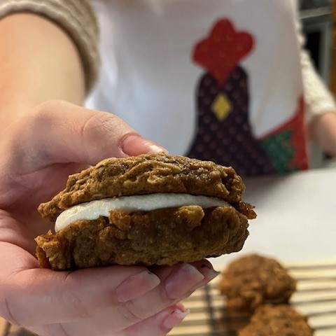 Pumpkin Spice Oatmeal Cream Pie